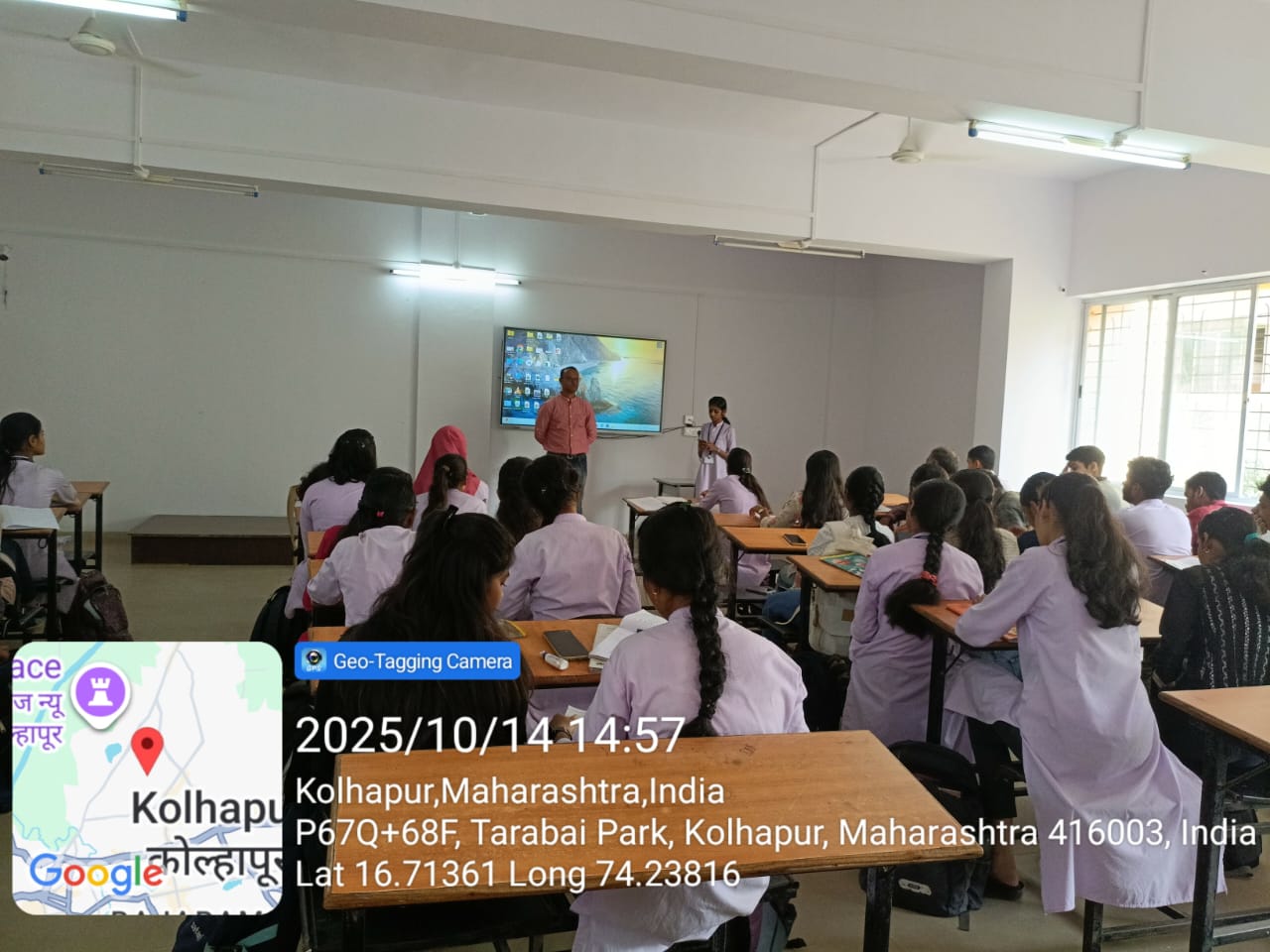 SQL Server Workshop – Students coding